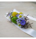 Pulsera con flor natural para novia craspedia