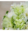 Ramo de novia con rosas, fresias, clavel y astroemeria
