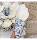 Cono para arroz de papel con estampado floral en azul