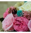 Ramo de novia preservado con rosas en tonos rosa y turquesa