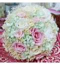 Ramo de novia preservado con hortensia y rosas