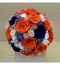 Ramo de novia preservado con rosas naranjas y azules