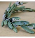 Tocado de novia con hojas de olivo de porcelana fría