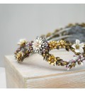 Corona tocado novia flores de metal dorado, porcelana fría y cristales