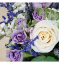 Ramo de novia con rosas ramificadas lila